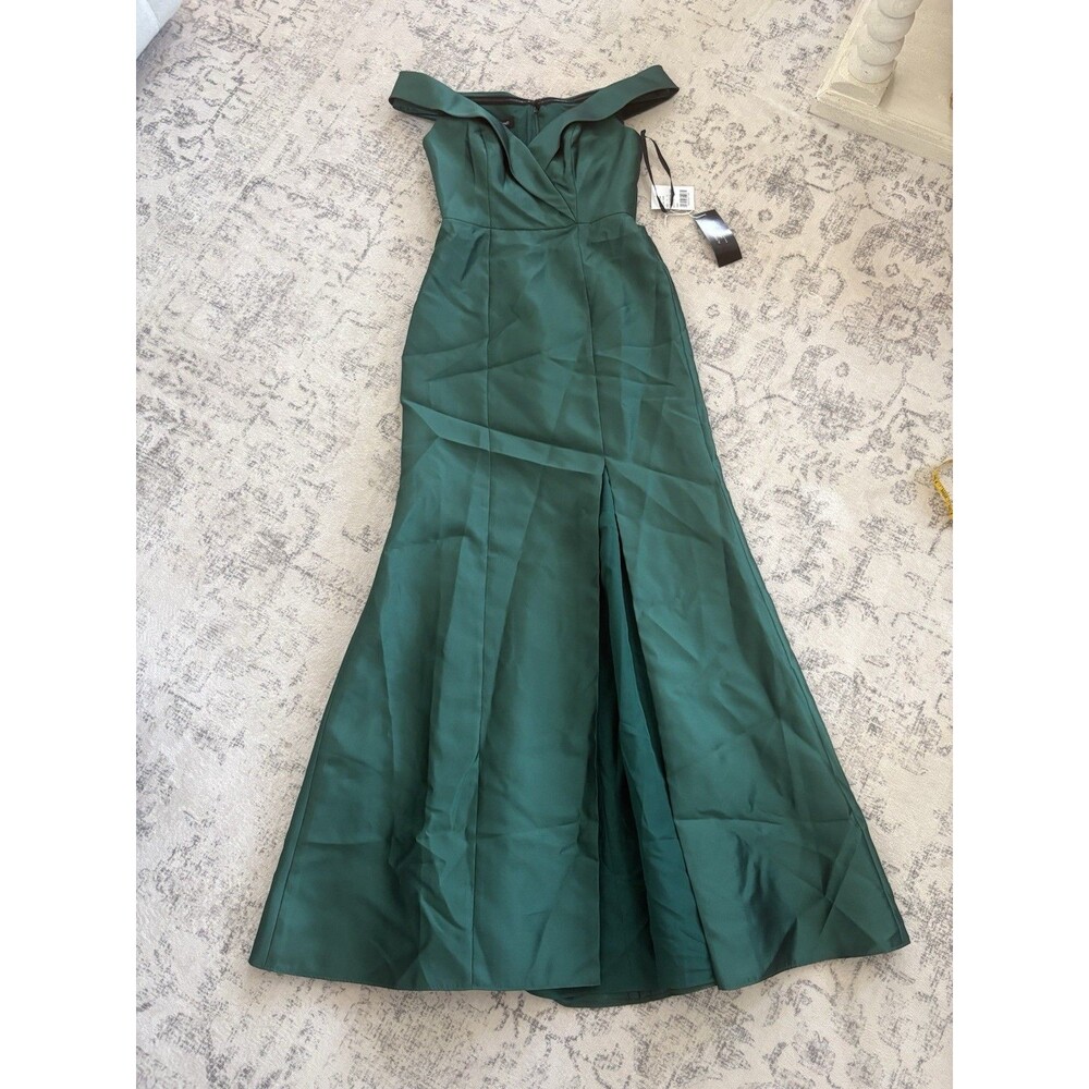 Alfred Sung Off-the-Shoulder Cuff Trumpet Gown Hunter Green Satin Size 2 D760 - Picture 2 of 9